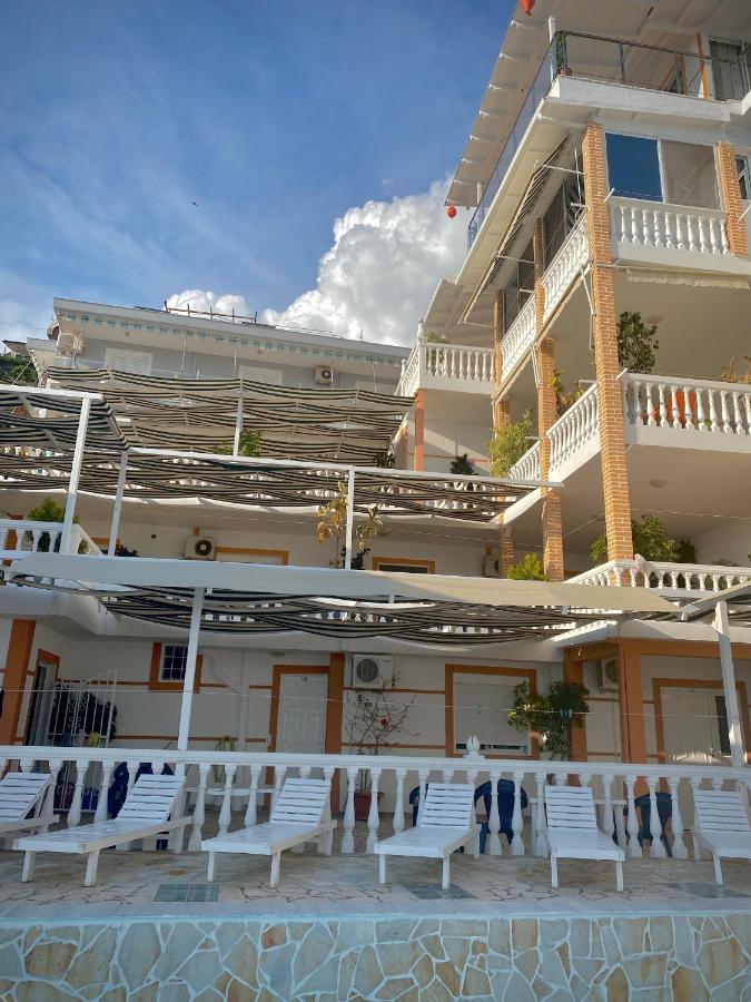 מלון Qeparo Napolon Complex מראה חיצוני תמונה
