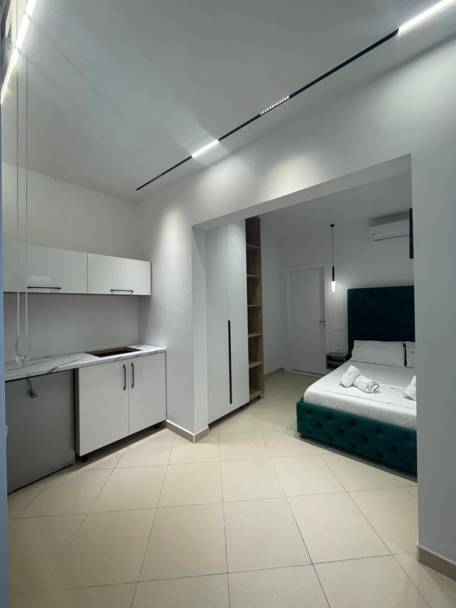 מלון Qeparo Napolon Complex מראה חיצוני תמונה